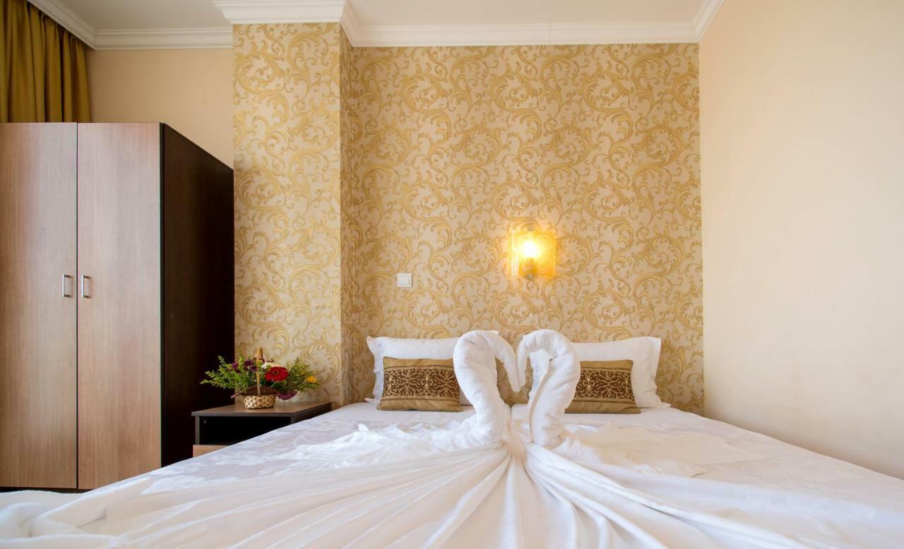 Hotel Iris ネセバル エクステリア 写真