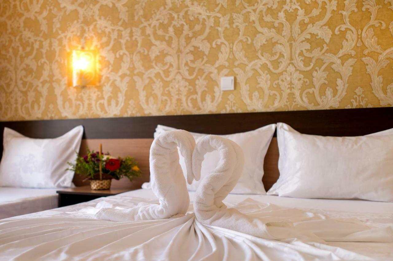 Hotel Iris ネセバル エクステリア 写真